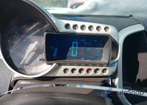 2015 Chevrolet Sonic Rs Auto z USA, uszkodzony, nr VIN 1G1JG5SB8F4167650